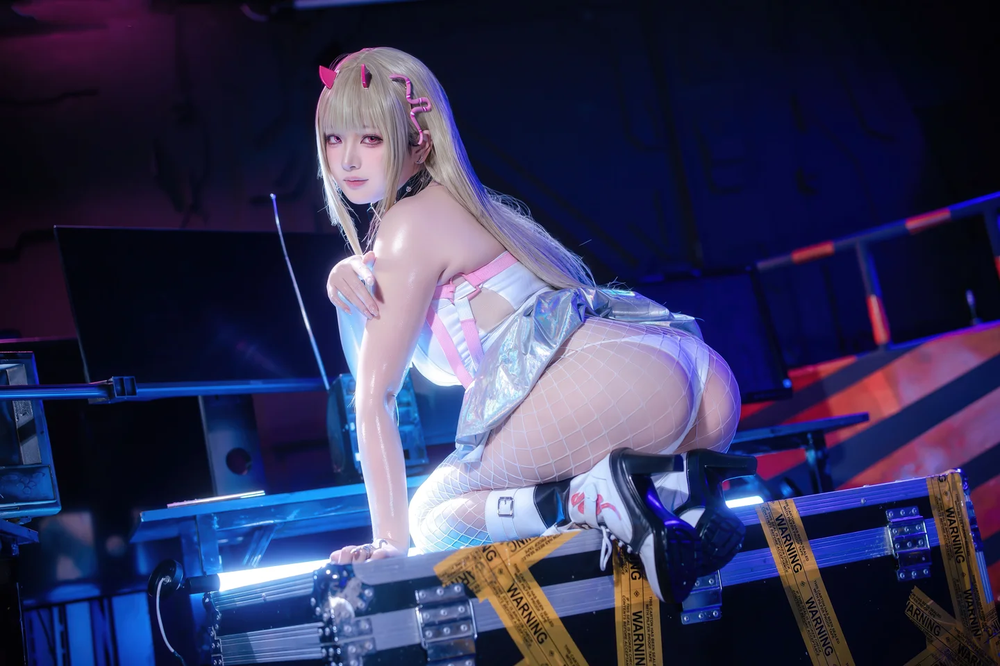 屿鱼 - No.073 胜利女神：妮姬 毒蛇 [86P-1.01GB] tg@simisebaisi 【丝足阁】053.webp